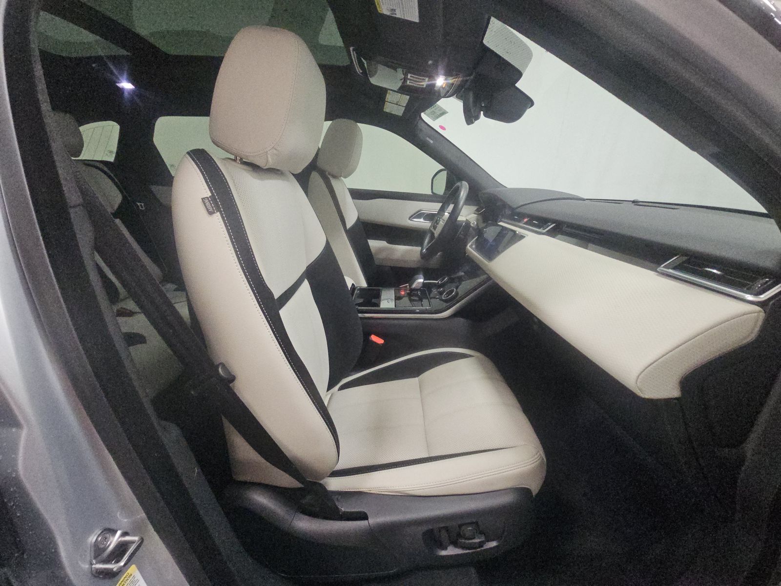 2023 Land Rover Range Rover Velar HST AWD