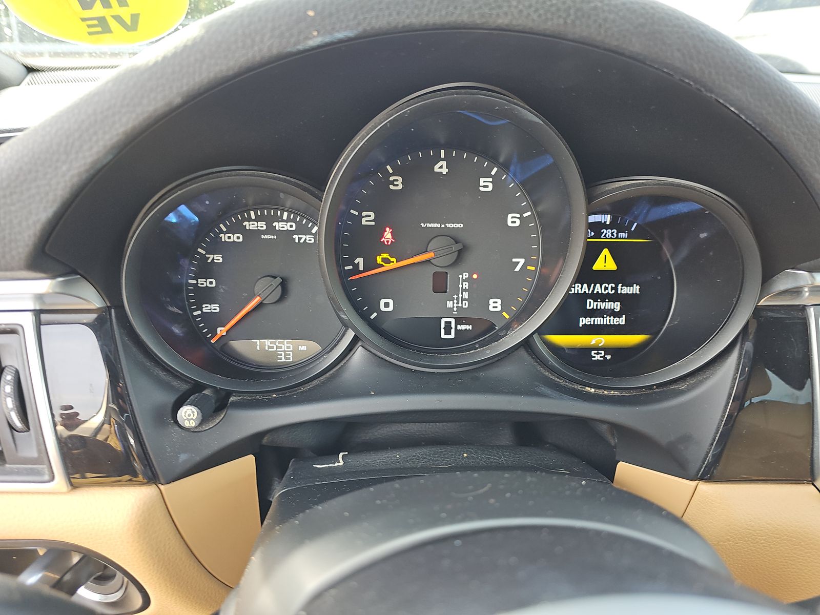 2017 Porsche Macan Base AWD