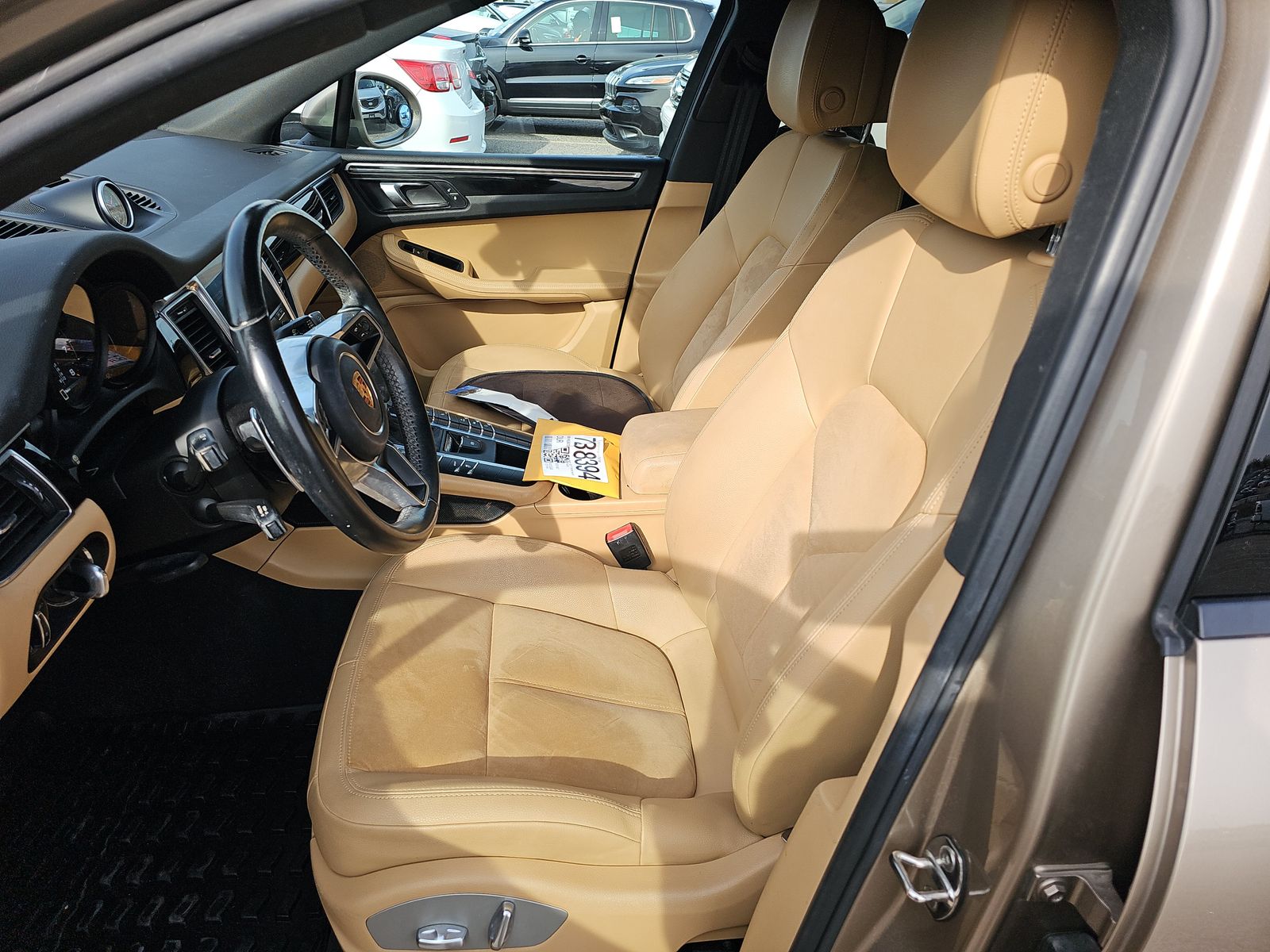 2017 Porsche Macan Base AWD