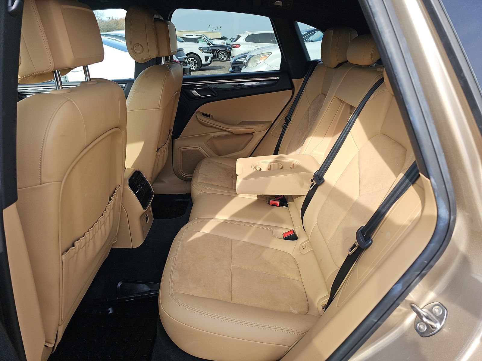 2017 Porsche Macan Base AWD