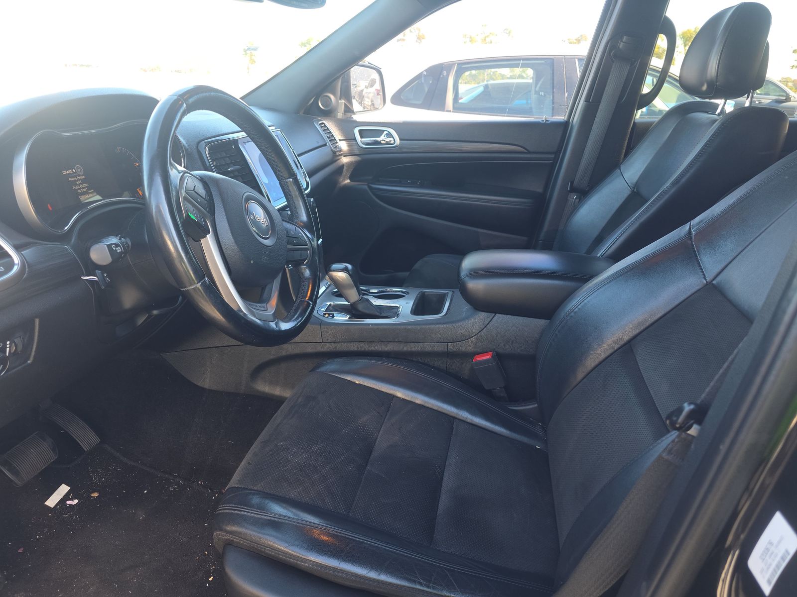 2020 Jeep Grand Cherokee Laredo Altitude Edition RWD