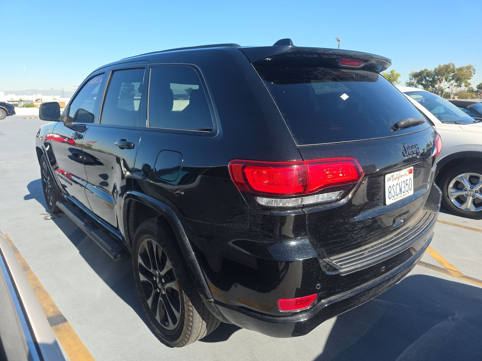 2020 Jeep Grand Cherokee Laredo Altitude Edition RWD