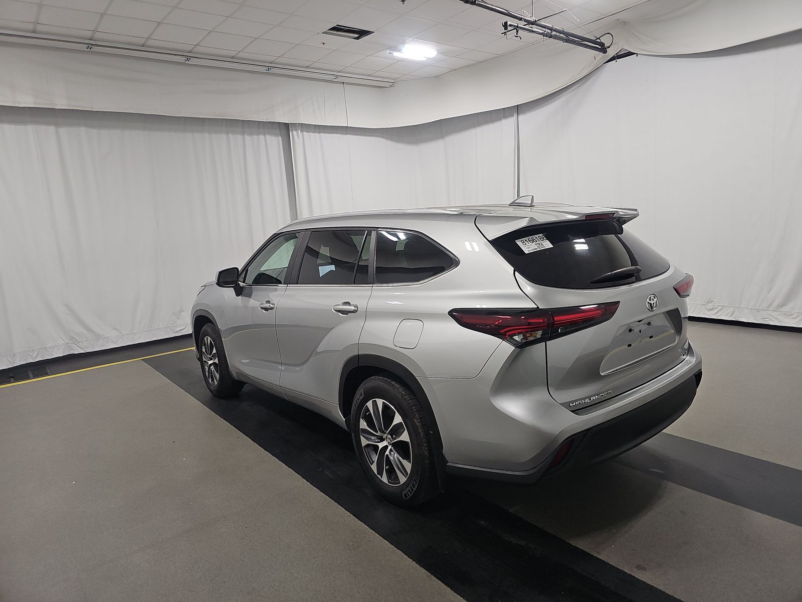 2024 Toyota Highlander XLE FWD