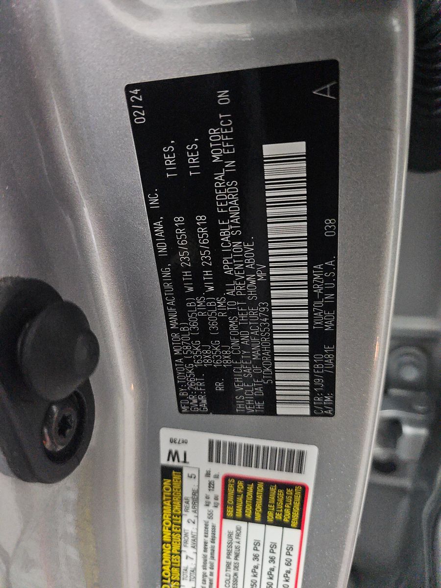 2024 Toyota Highlander XLE FWD