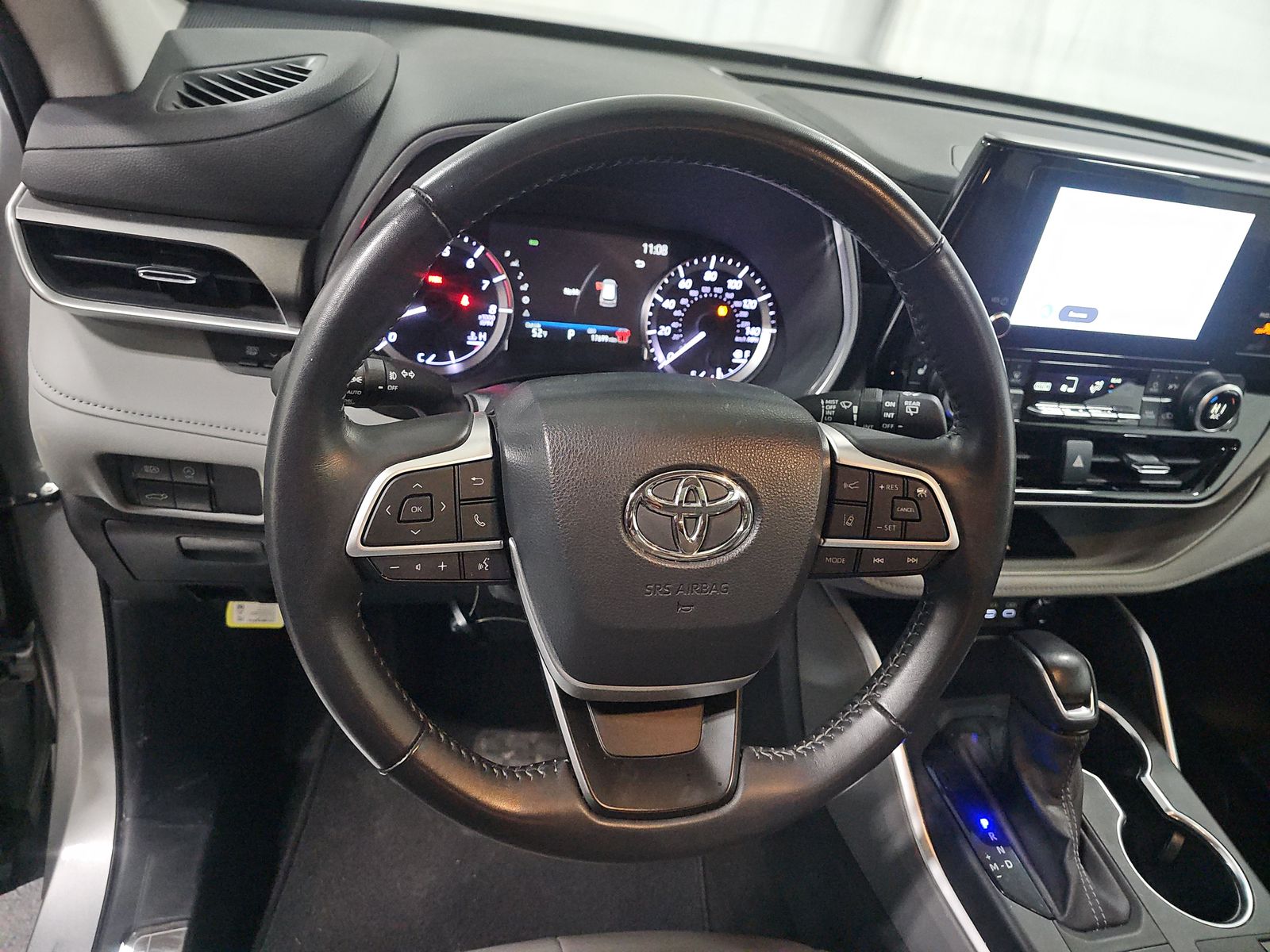 2024 Toyota Highlander XLE FWD