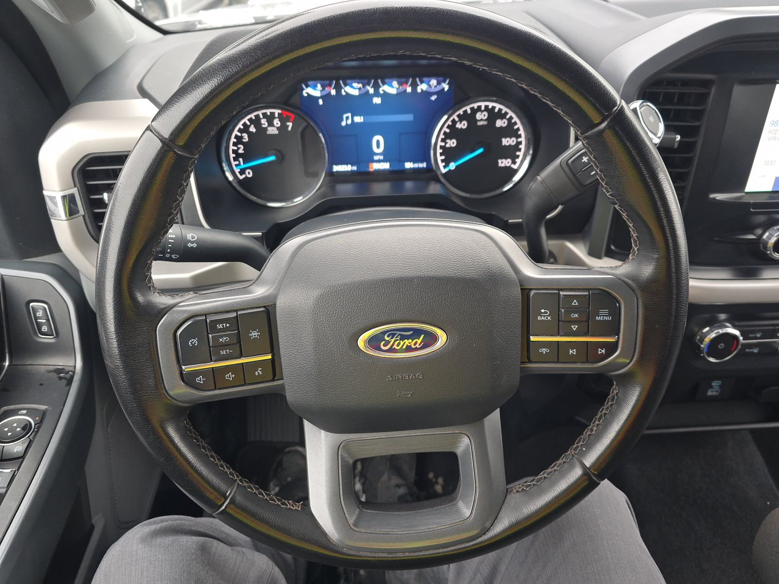 2023 Ford F-150 XLT AWD