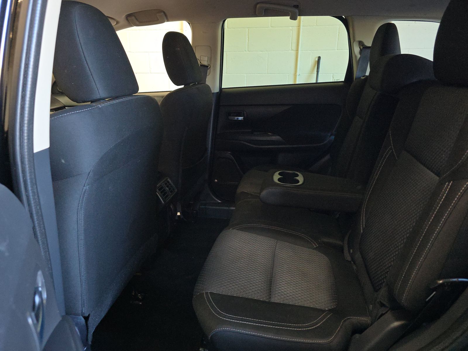 2020 Mitsubishi Outlander ES FWD