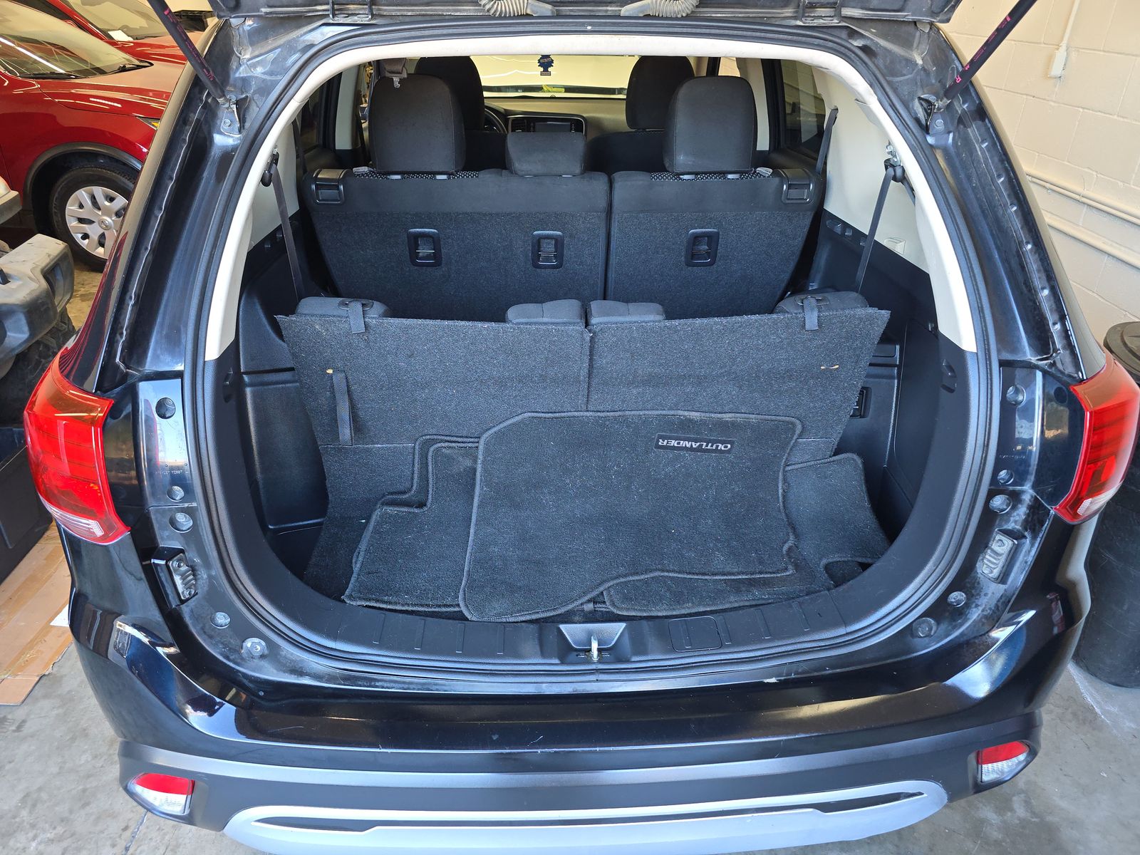 2020 Mitsubishi Outlander ES FWD