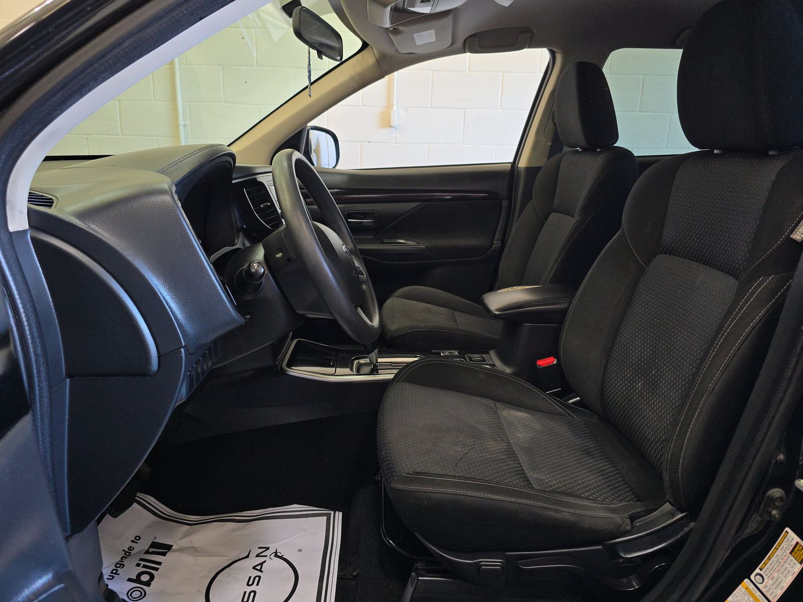 2020 Mitsubishi Outlander ES FWD