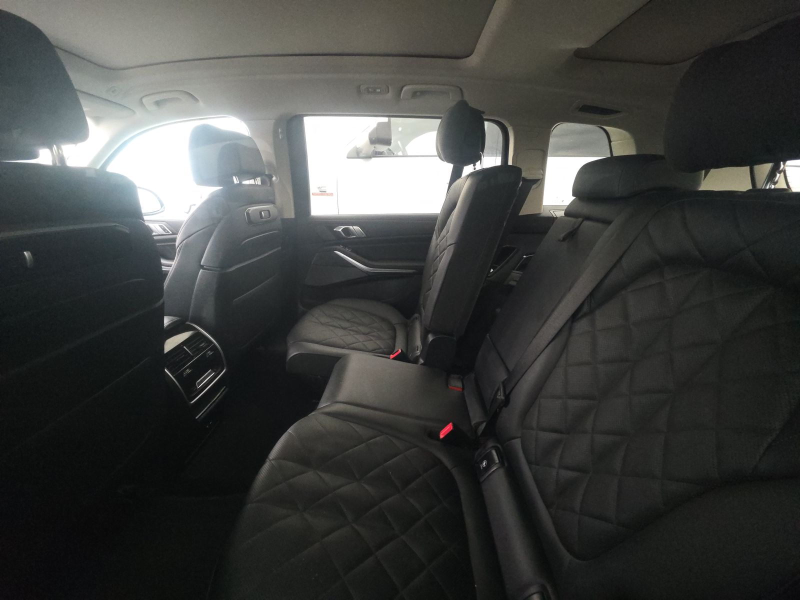 2023 BMW X7 xDrive40i AWD