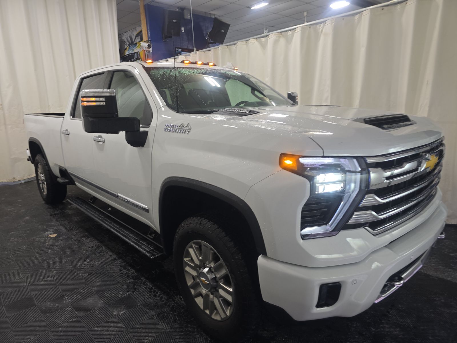 2025 Chevrolet Silverado 2500HD High Country AWD