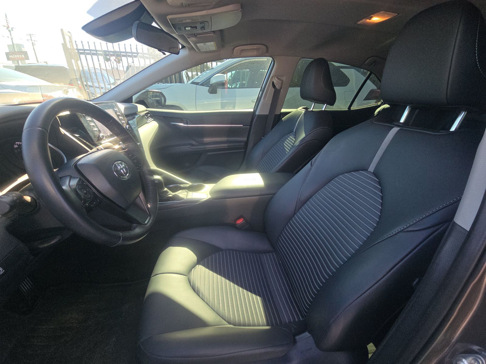 2024 Toyota Camry SE FWD