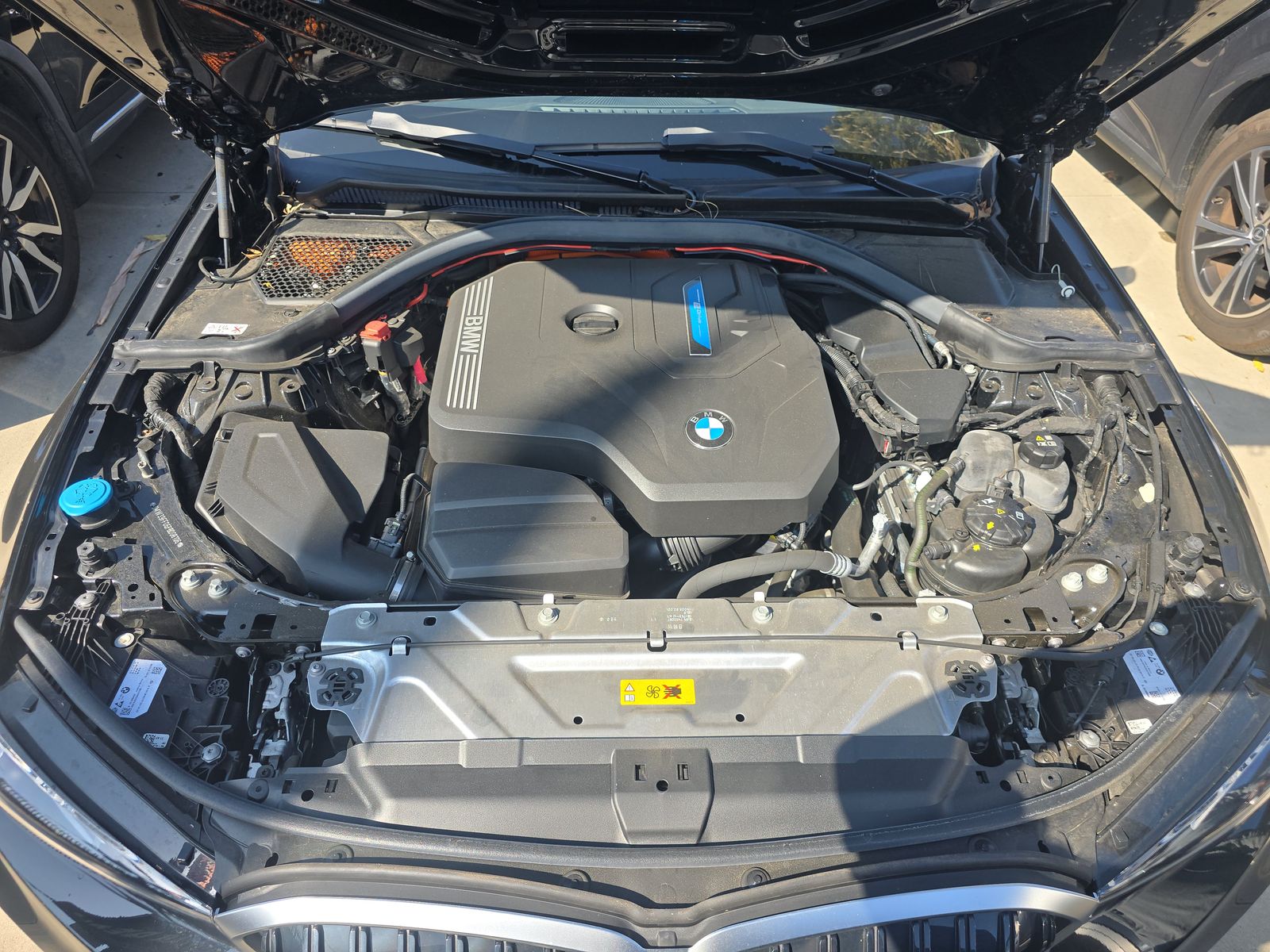 2023 BMW 3 Series 330e RWD