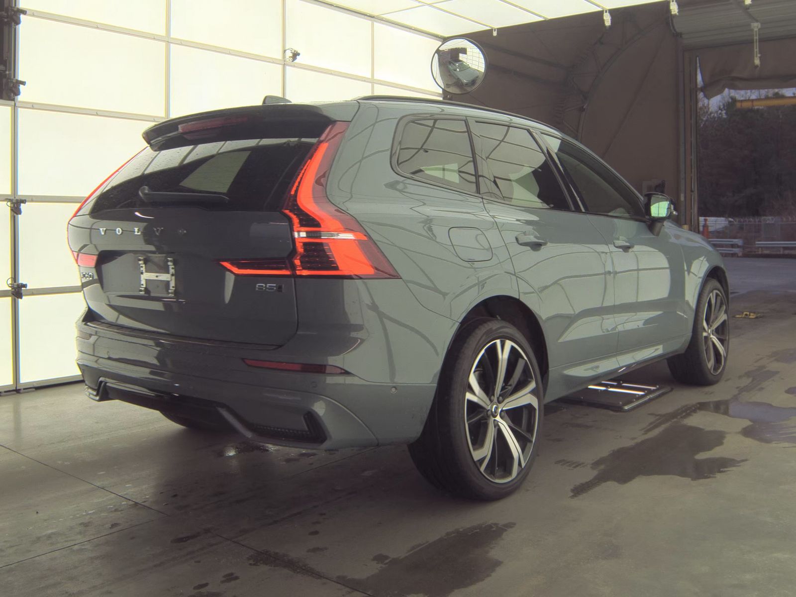 2023 Volvo XC60 B5 Ultimate AWD