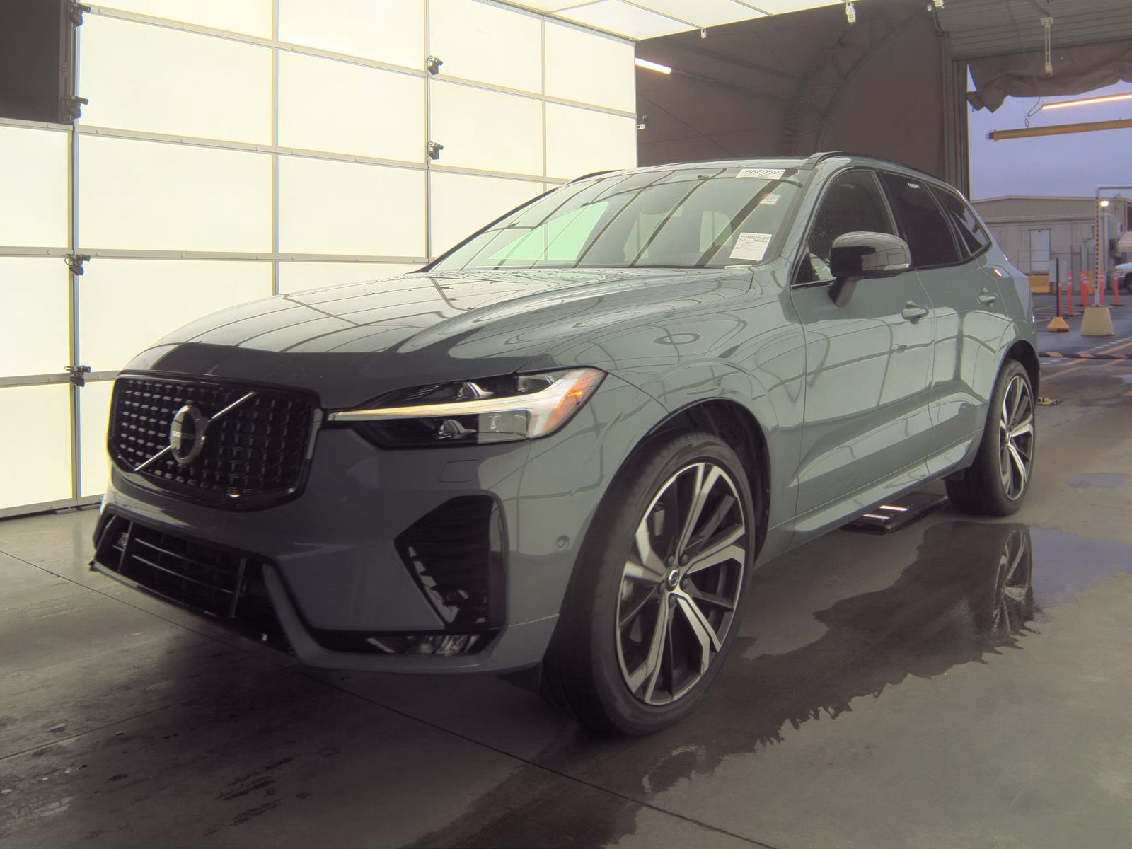 2023 Volvo XC60 B5 Ultimate AWD