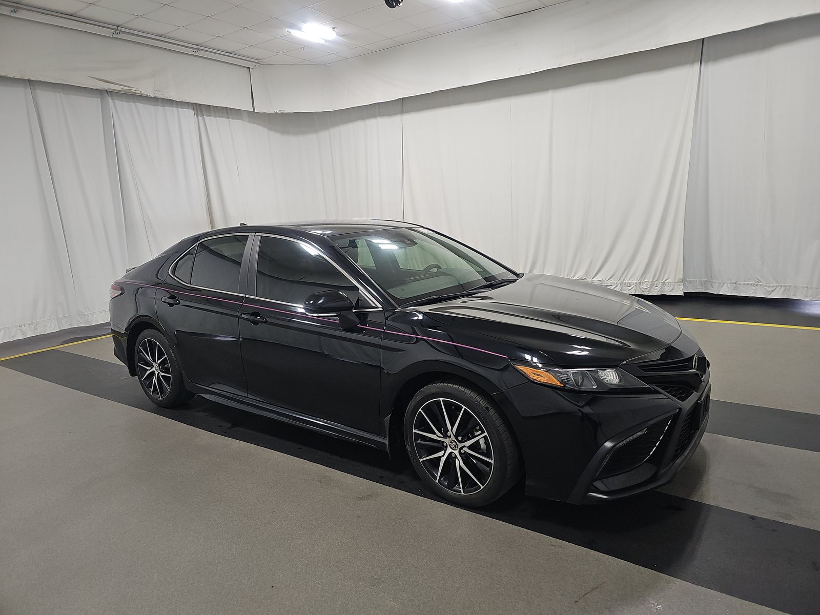 2024 Toyota Camry SE FWD