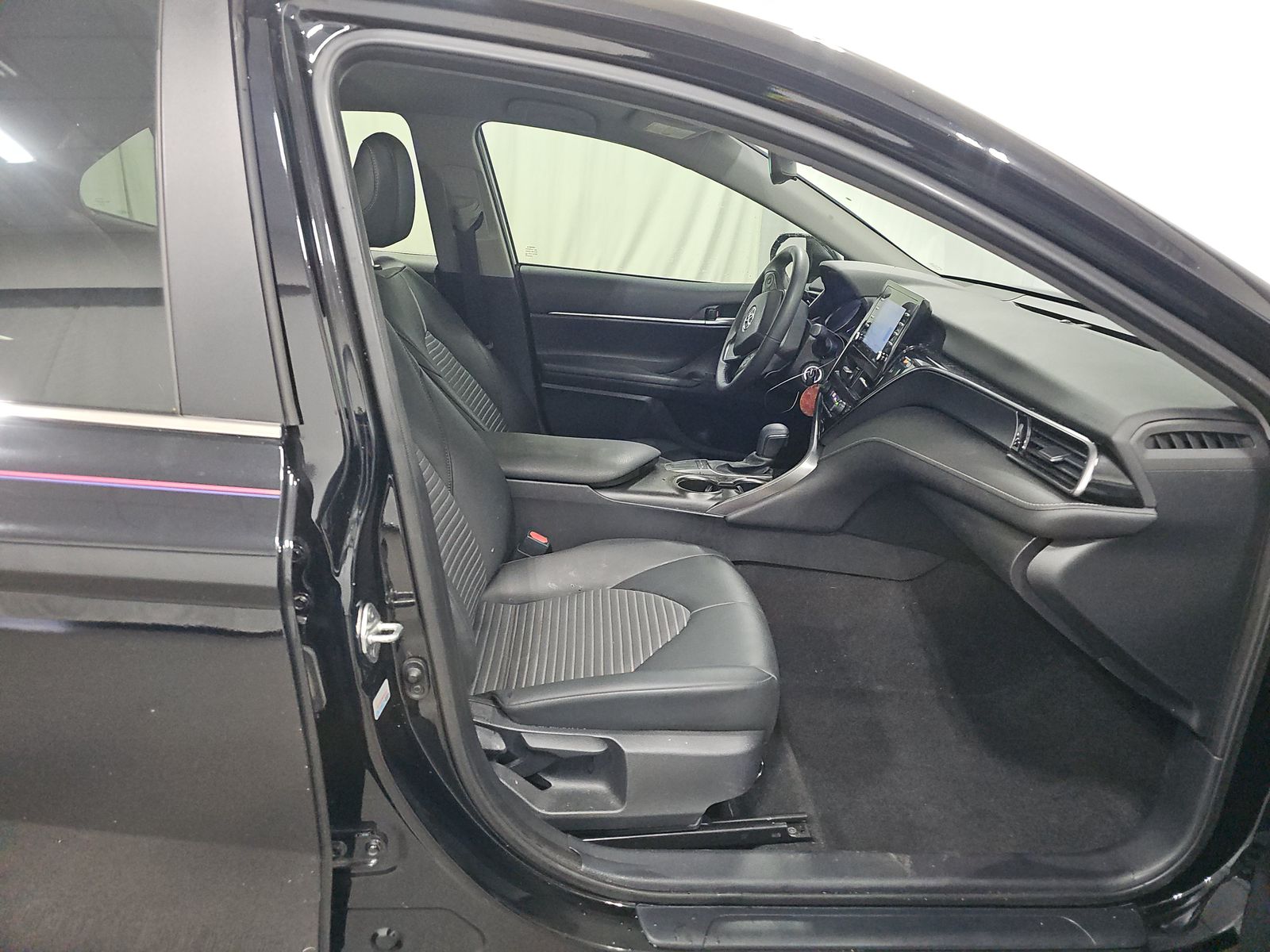 2024 Toyota Camry SE FWD