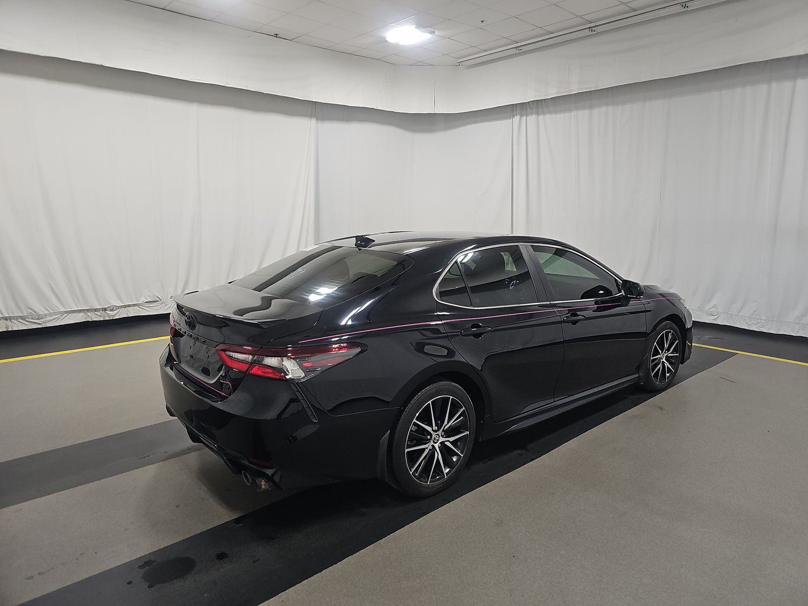 2024 Toyota Camry SE FWD