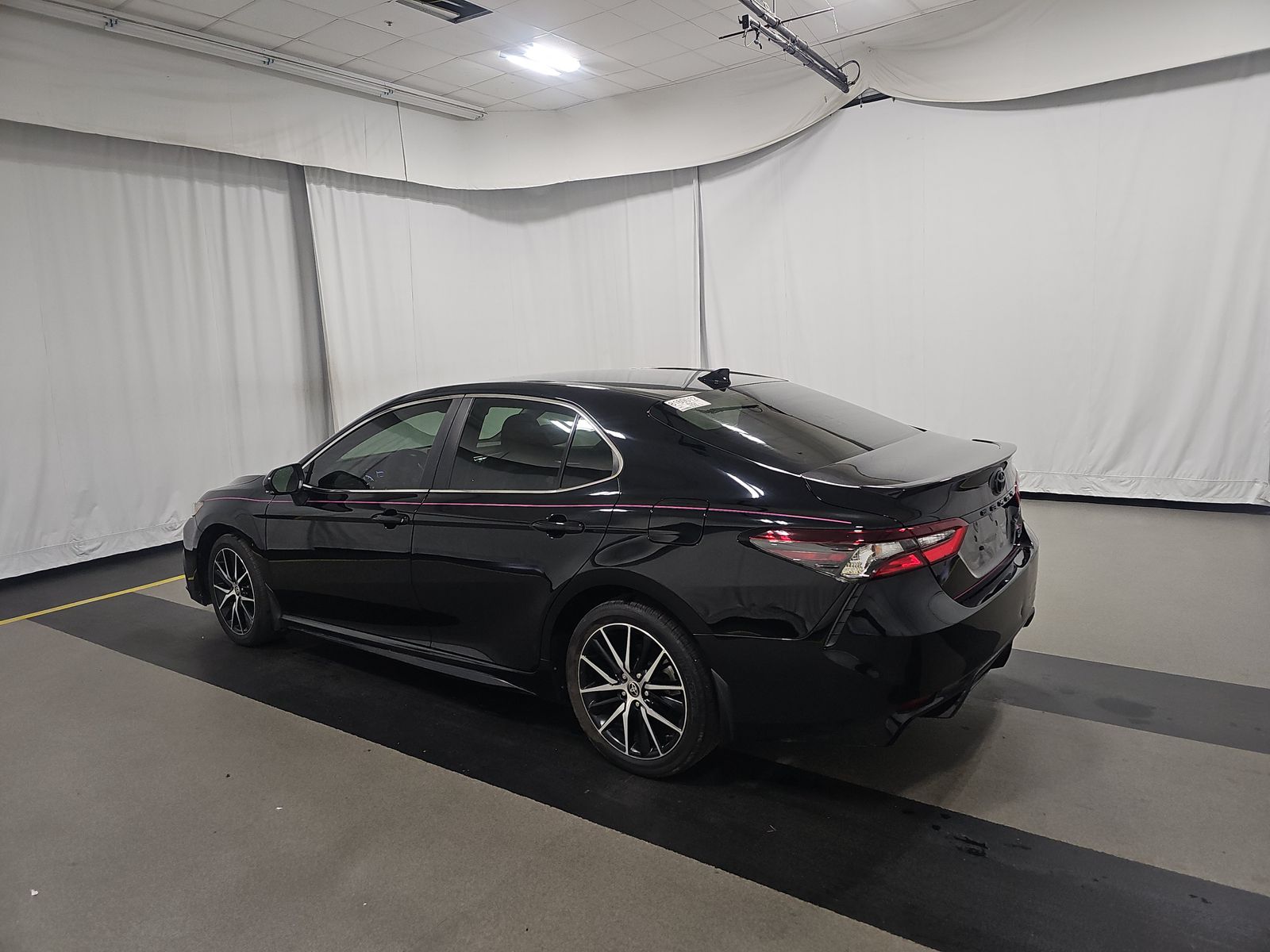 2024 Toyota Camry SE FWD