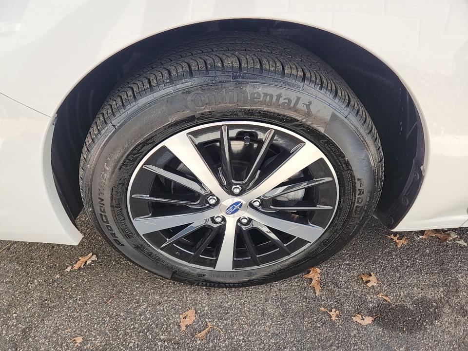 2023 Subaru Impreza Premium AWD