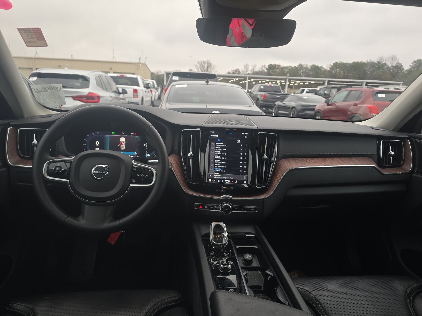 2023 Volvo XC60 B5 Ultimate AWD