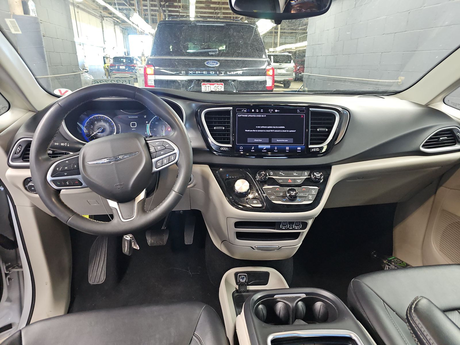 2024 Chrysler Pacifica Touring L FWD