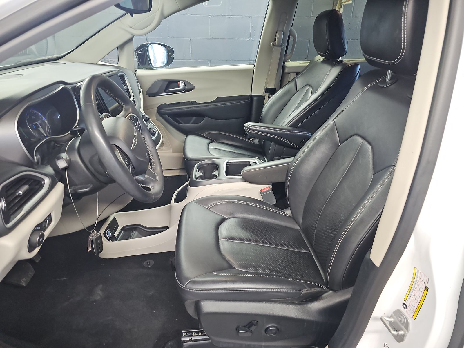 2024 Chrysler Pacifica Touring L FWD