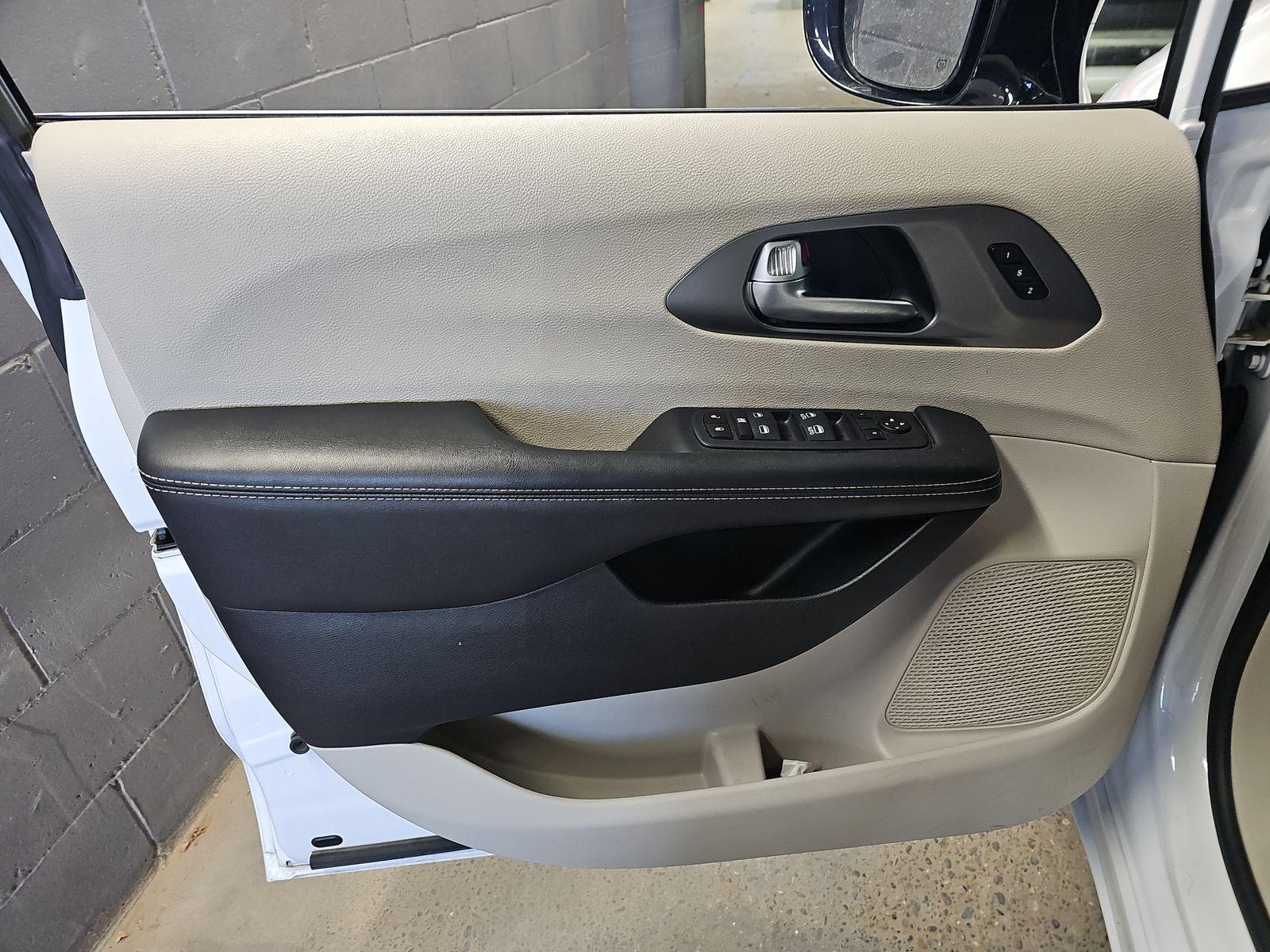 2024 Chrysler Pacifica Touring L FWD