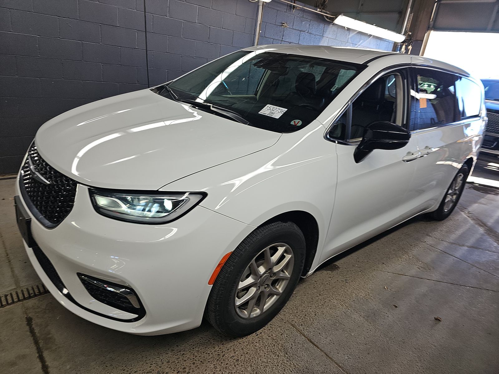 2024 Chrysler Pacifica Touring L FWD