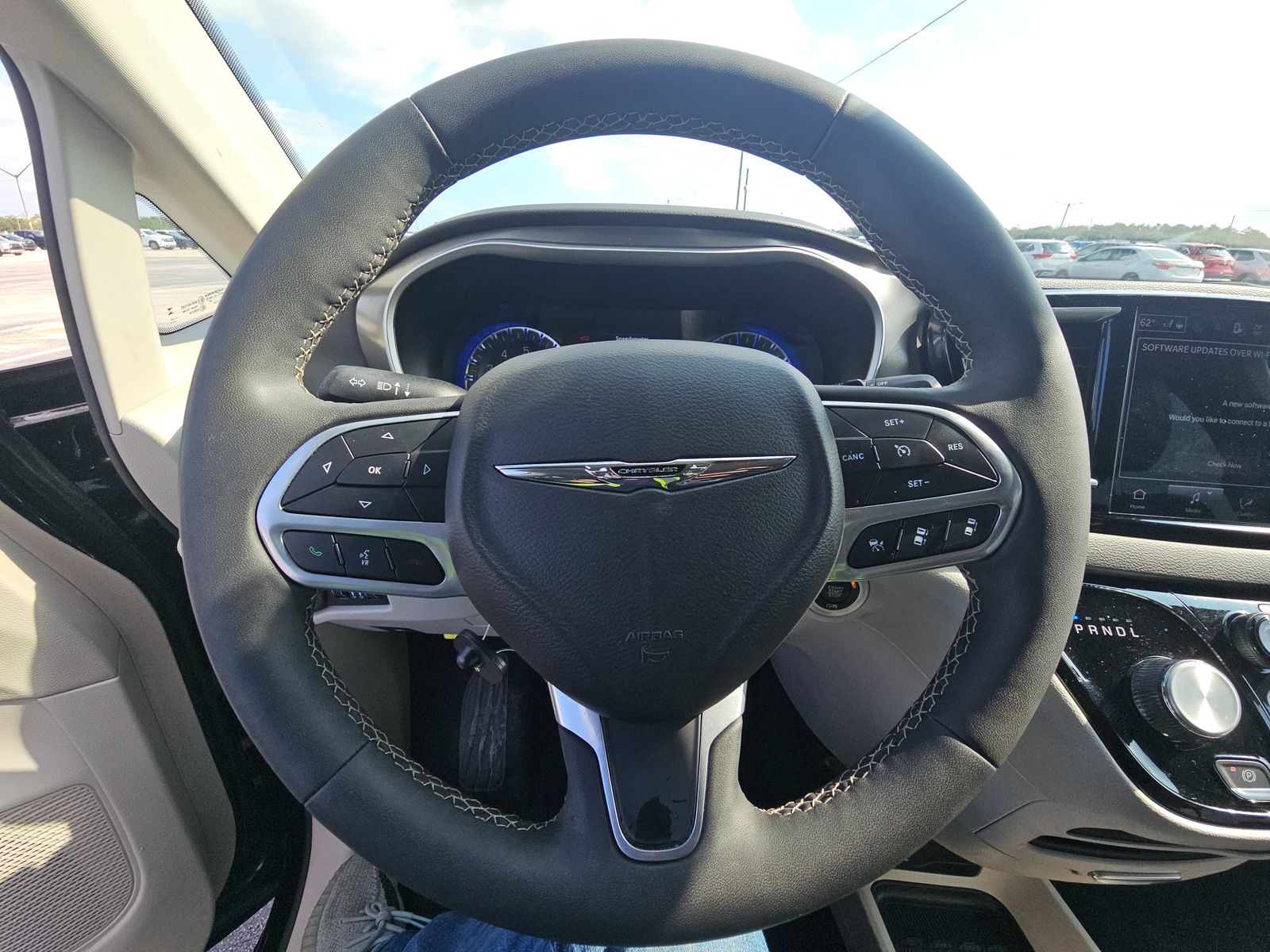 2024 Chrysler Pacifica Touring L FWD