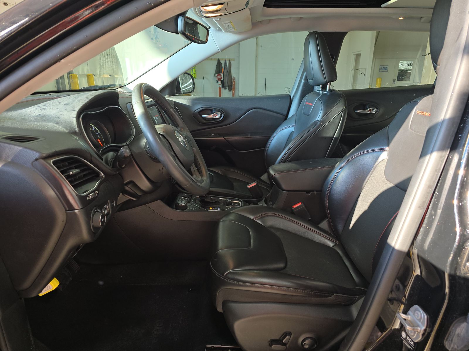 2022 Jeep Cherokee Trailhawk AWD