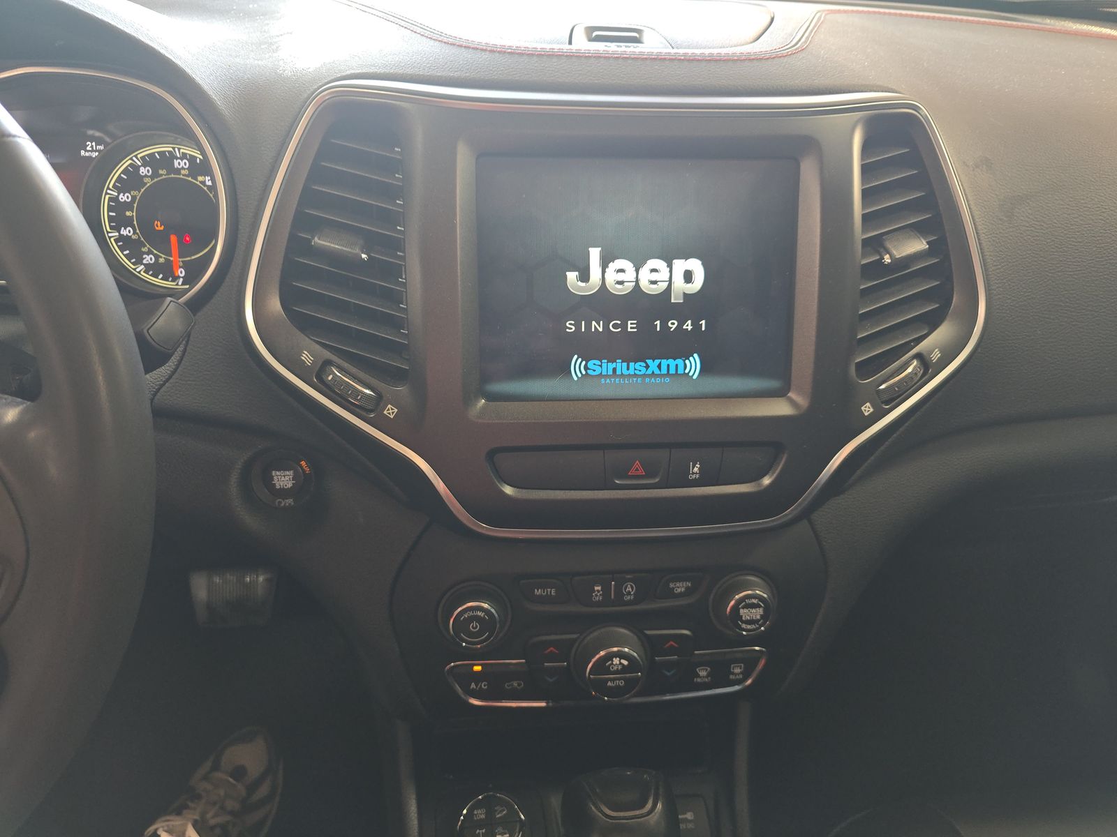 2022 Jeep Cherokee Trailhawk AWD