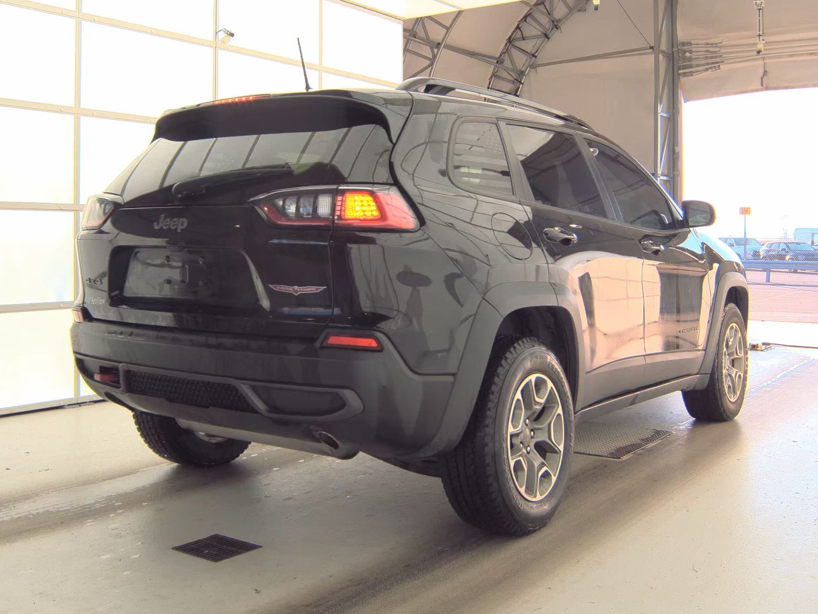 2022 Jeep Cherokee Trailhawk AWD