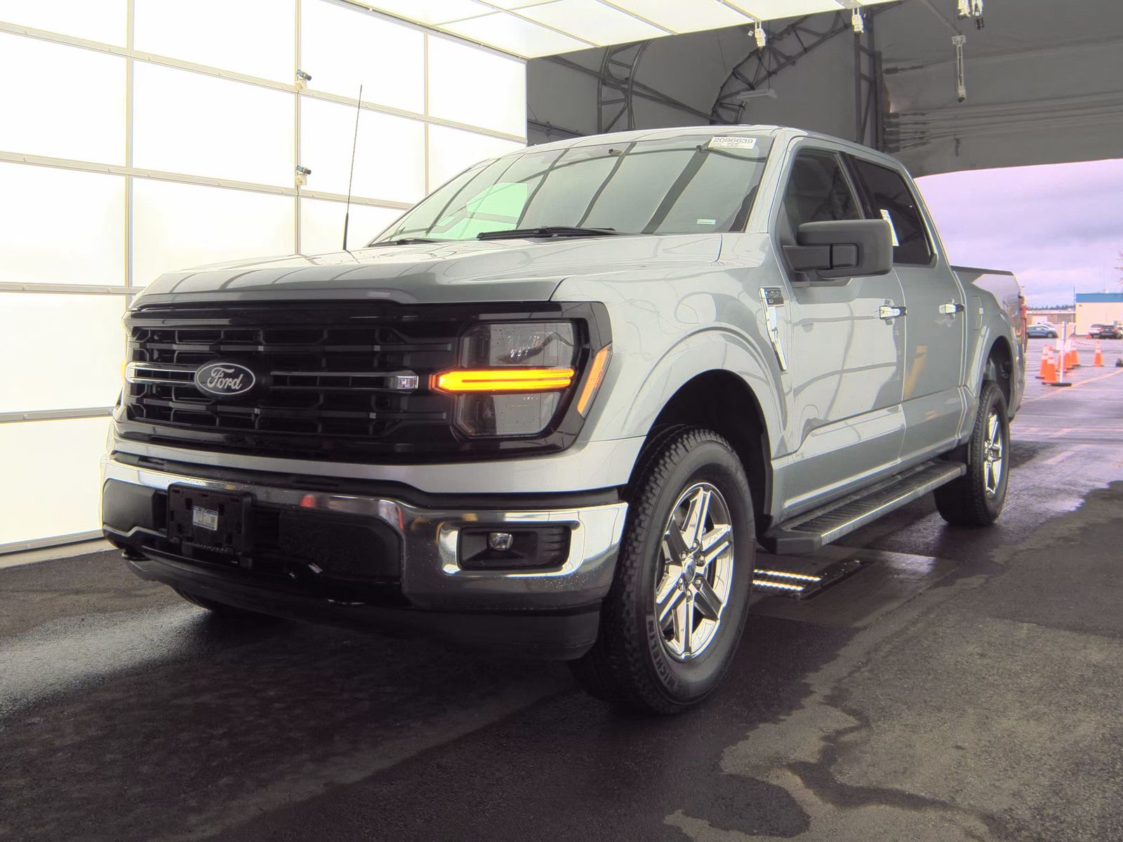 2025 Ford F-150 XLT AWD