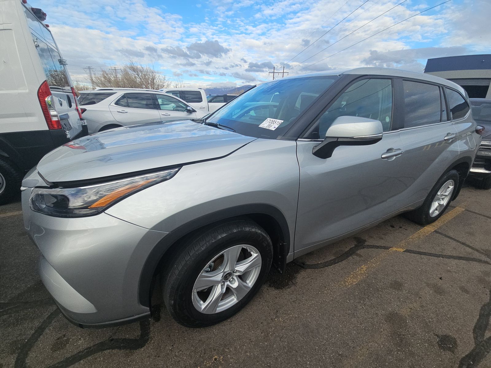 2024 Toyota Highlander LE AWD