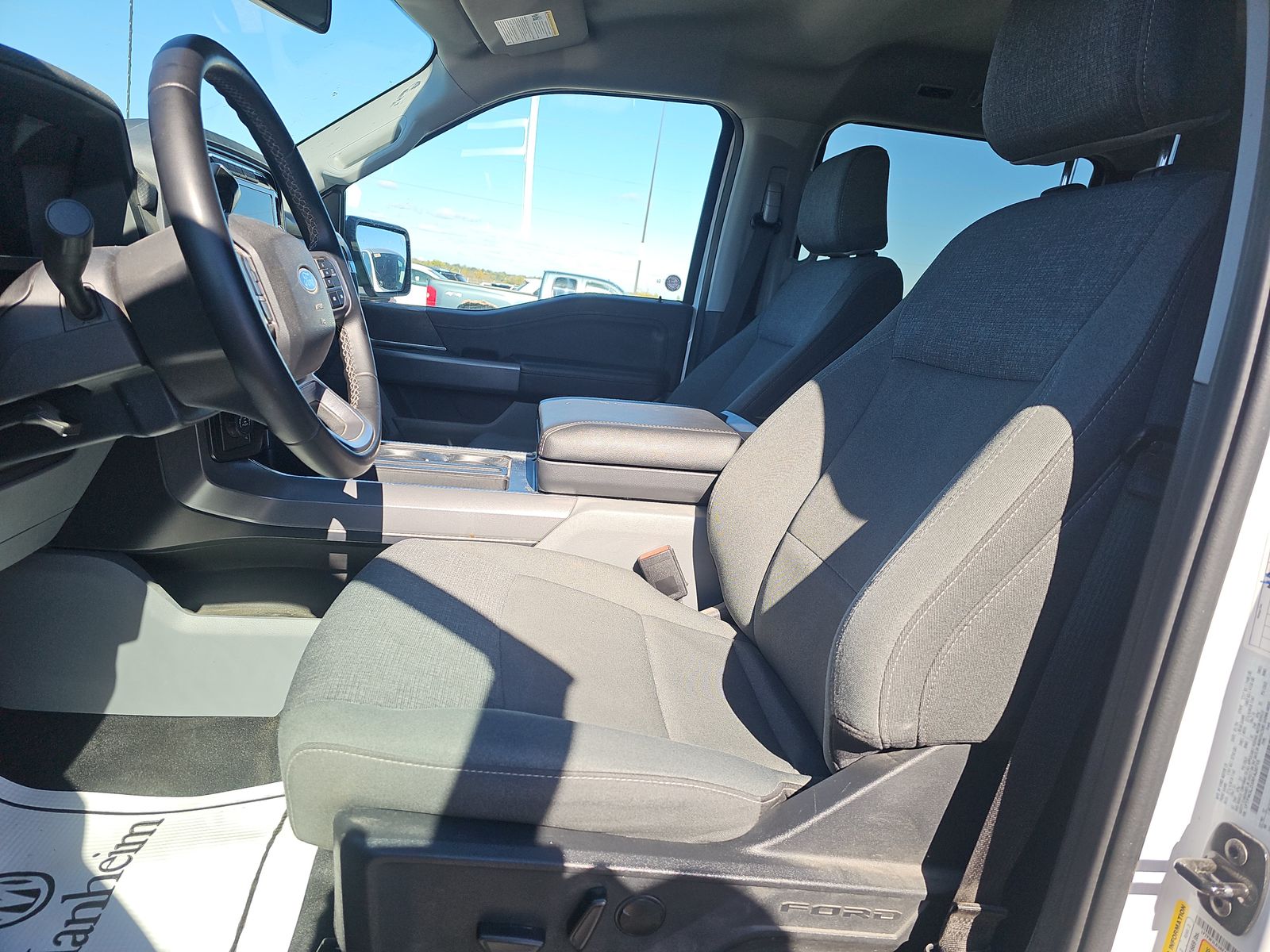 2024 Ford F-150 Hybrid XLT AWD