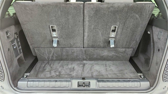 2024 Land Rover Discovery Dynamic SE AWD