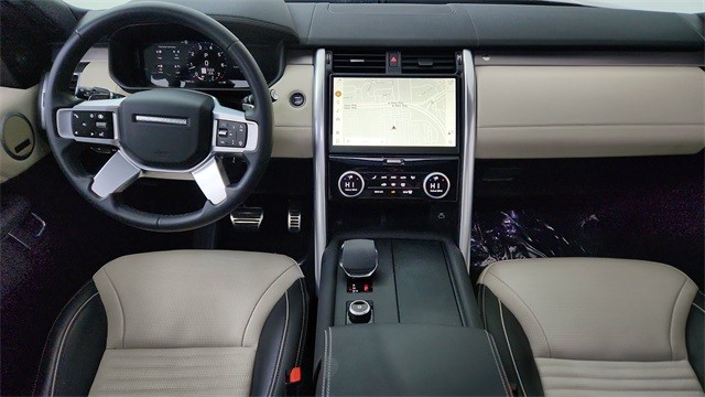 2024 Land Rover Discovery Dynamic SE AWD