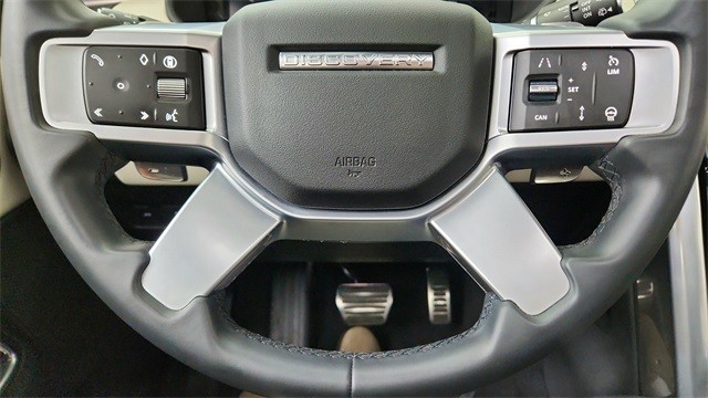 2024 Land Rover Discovery Dynamic SE AWD