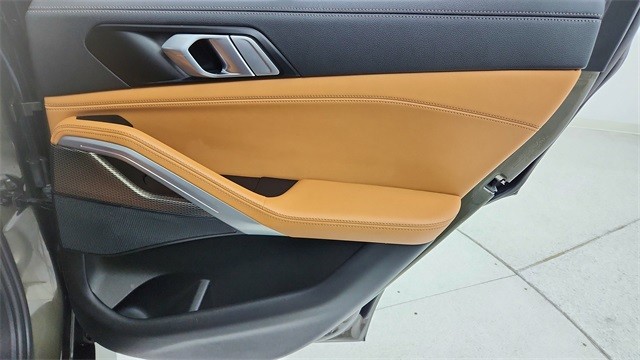 2023 BMW X6 xDrive40i AWD