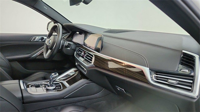 2023 BMW X6 xDrive40i AWD