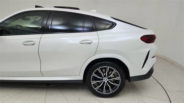 2023 BMW X6 xDrive40i AWD