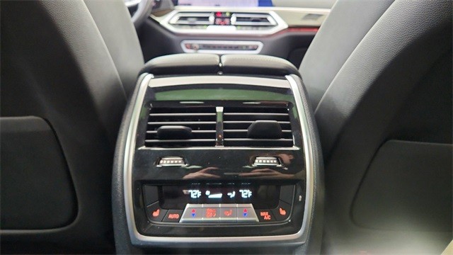 2023 BMW X6 xDrive40i AWD