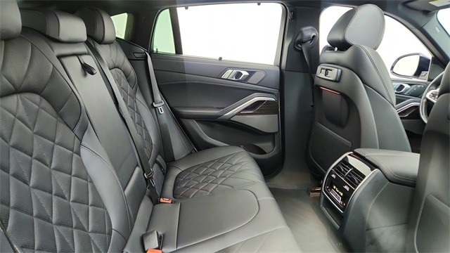 2023 BMW X6 xDrive40i AWD