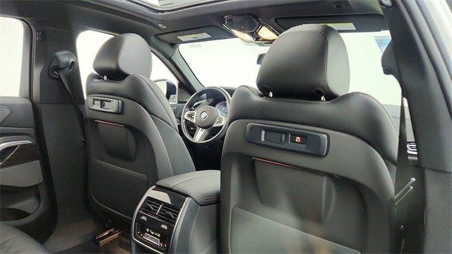 2023 BMW X6 xDrive40i AWD