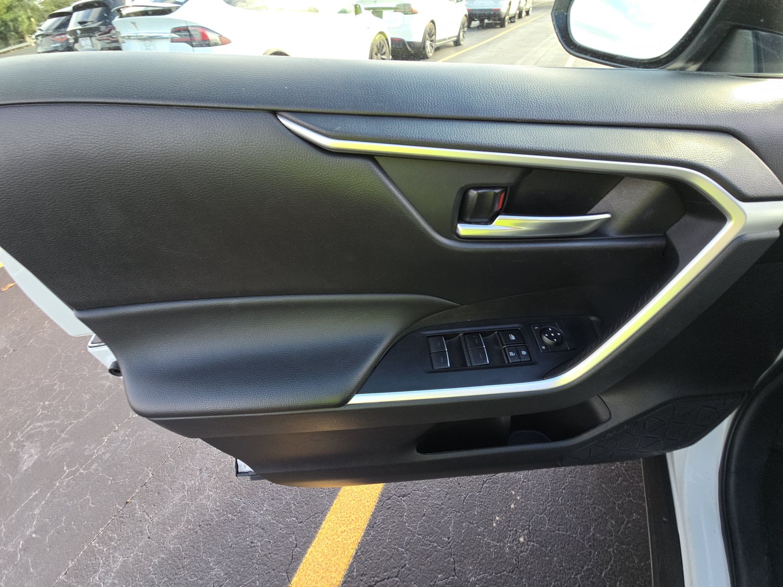 2024 Toyota RAV4 XLE AWD