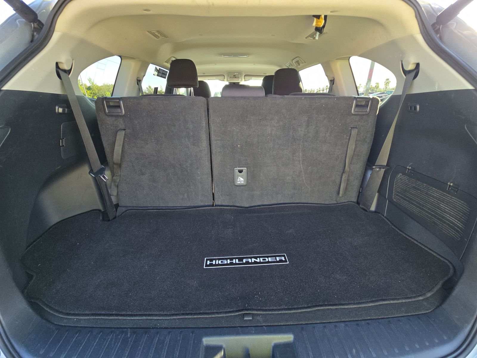 2024 Toyota Highlander LE AWD