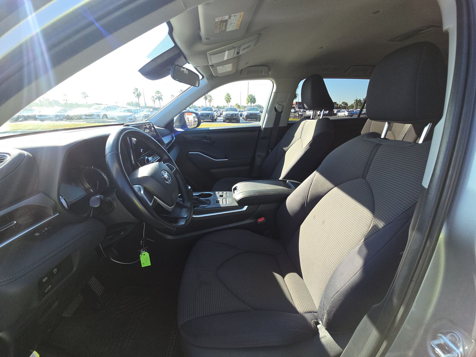 2024 Toyota Highlander LE AWD