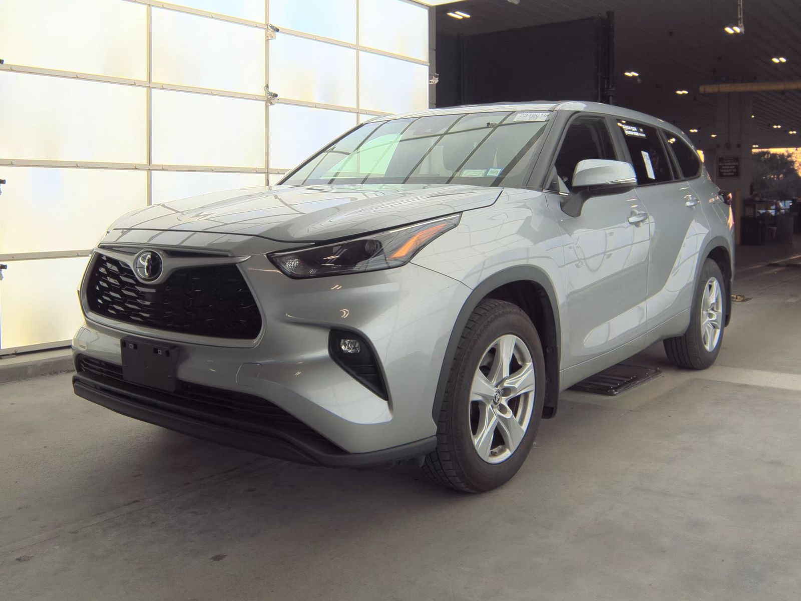 2024 Toyota Highlander LE AWD