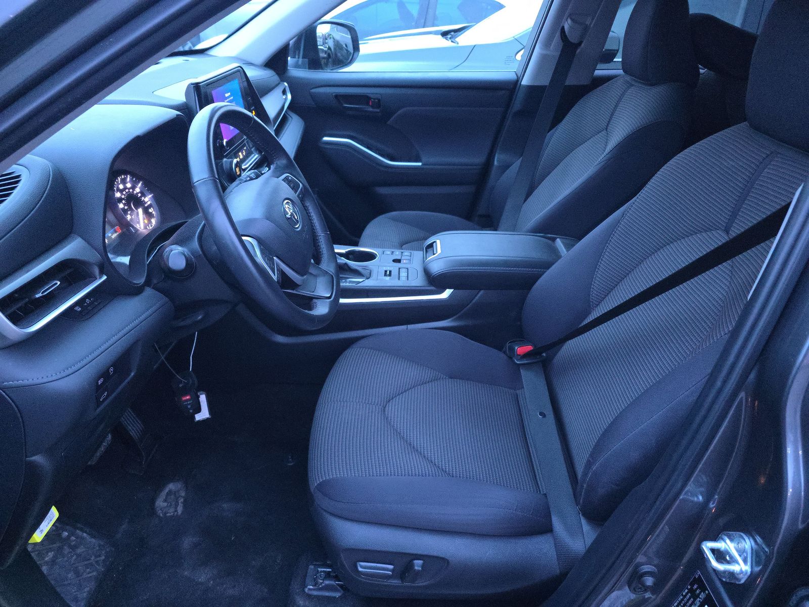 2024 Toyota Highlander LE AWD